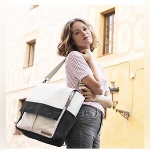 💥Petunia Pickle Bottom Pathway Pack Natural Canvas Navy Diaper Bag💥